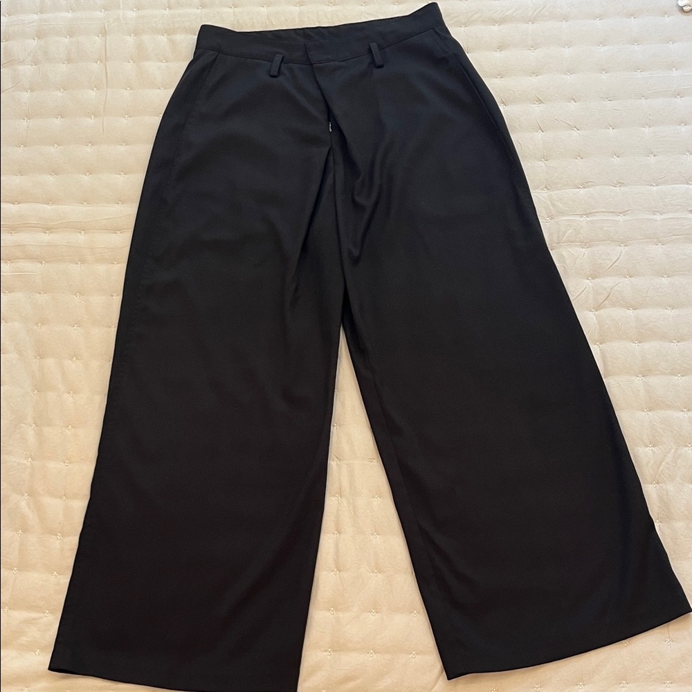 Elegant Black Wide-Leg Women's Pants